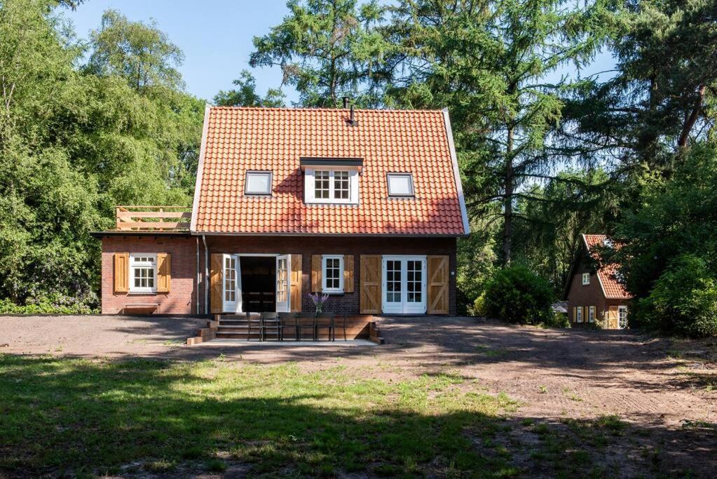 Fantastisch Familiehuis Met Grote Tuin I Bosrijk Lunteren Εξωτερικό φωτογραφία